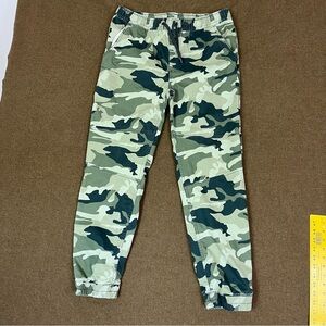 Wonder Nation  size:XL(14-16) camouflage pull on drawstring.